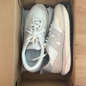 New Balance 237 Women’s Sneakers Size 10